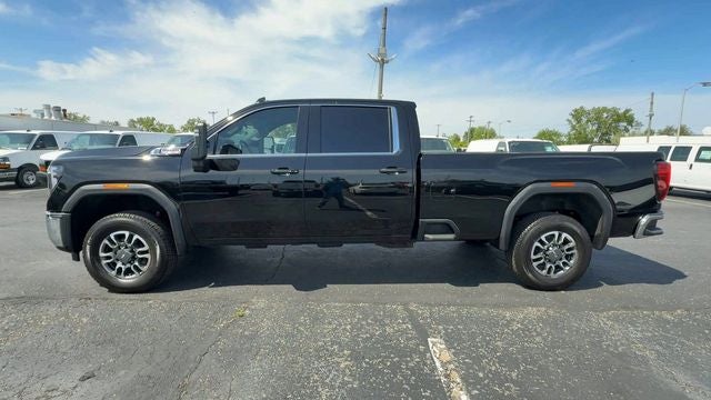 2025 GMC Sierra 3500HD SLE