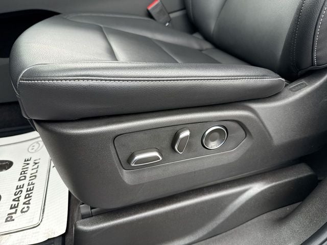 2025 Cadillac Escalade Luxury