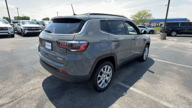 2023 Jeep Compass Latitude Lux