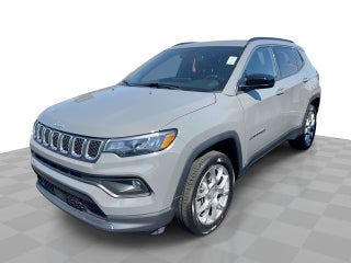 2023 Jeep Compass Latitude Lux