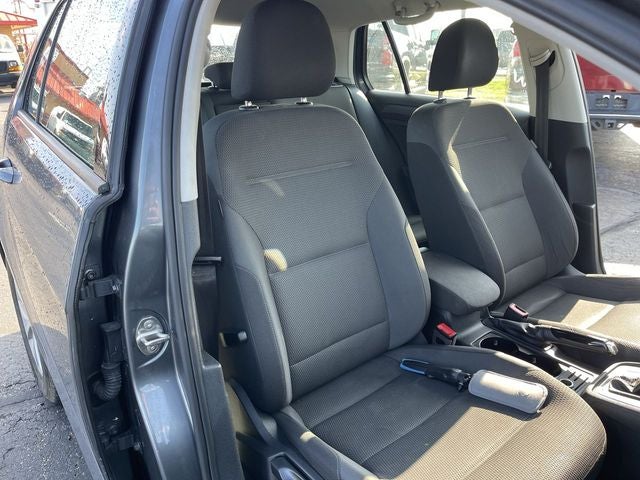 2019 Volkswagen Golf Base