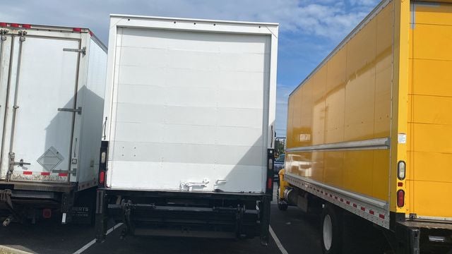 2015 Hino 26FT BOX TRUCK Base