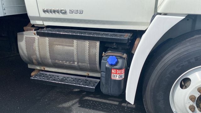 2015 Hino 26FT BOX TRUCK Base