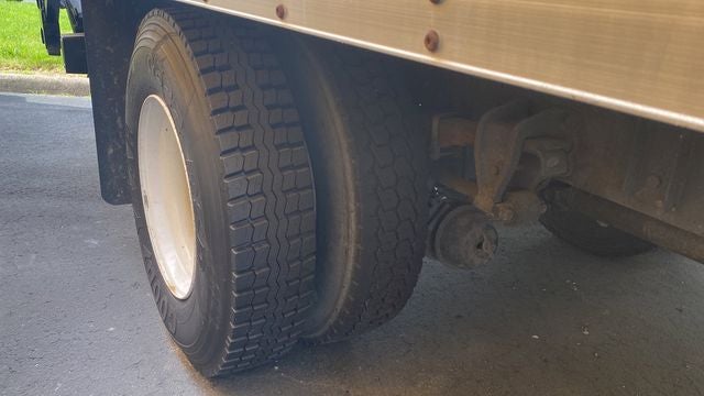 2015 Hino 26FT BOX TRUCK Base
