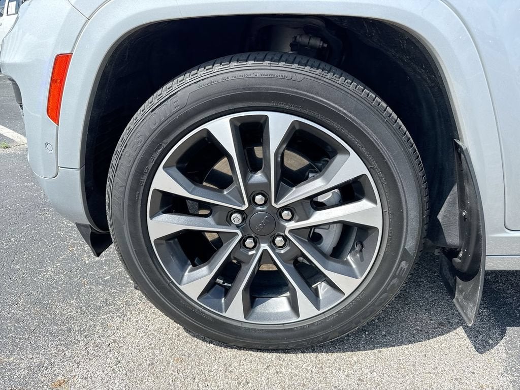 2022 Jeep Grand Cherokee 4xe Overland 4x4