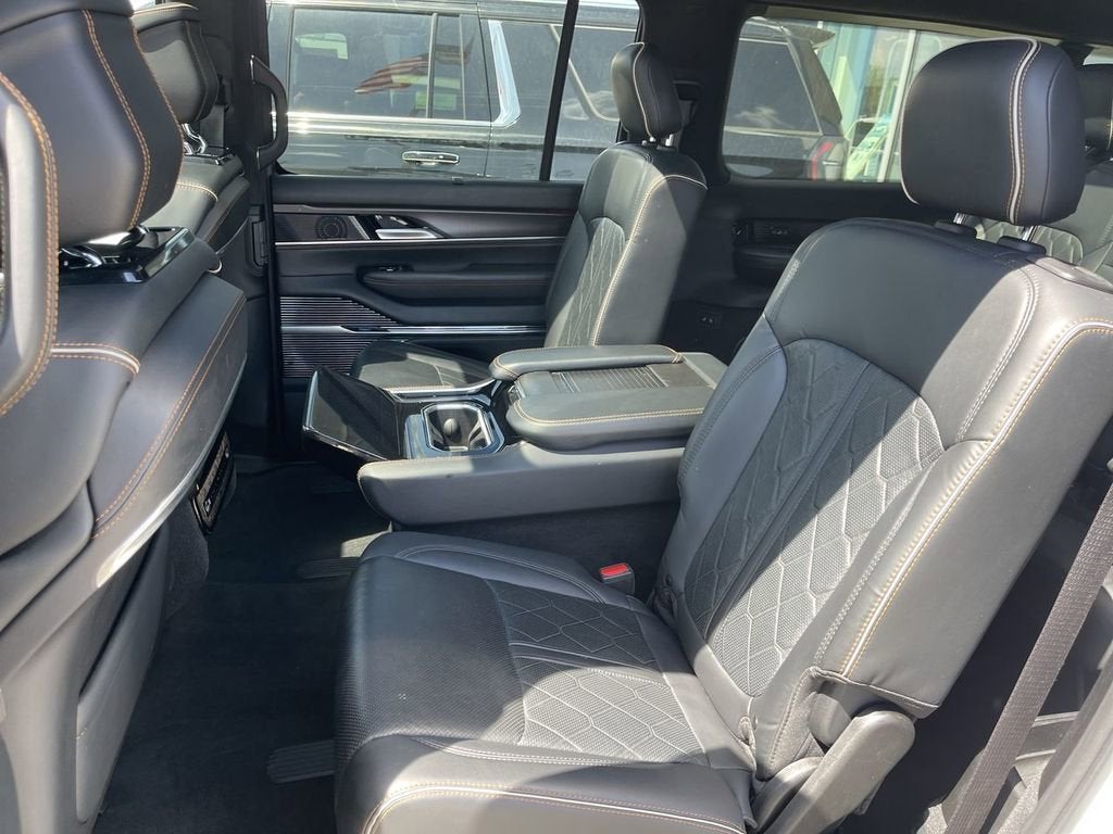 2024 Jeep Grand Wagoneer L Series III Obsidian