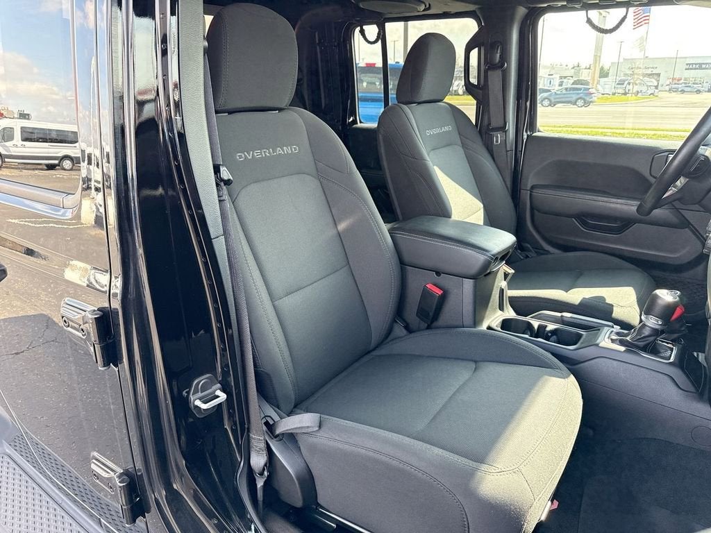 2022 Jeep Gladiator Overland