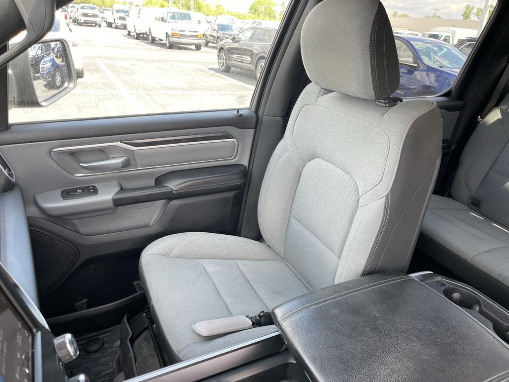 2021 RAM 1500 Big Horn Crew Cab 4x4 5'7" Box