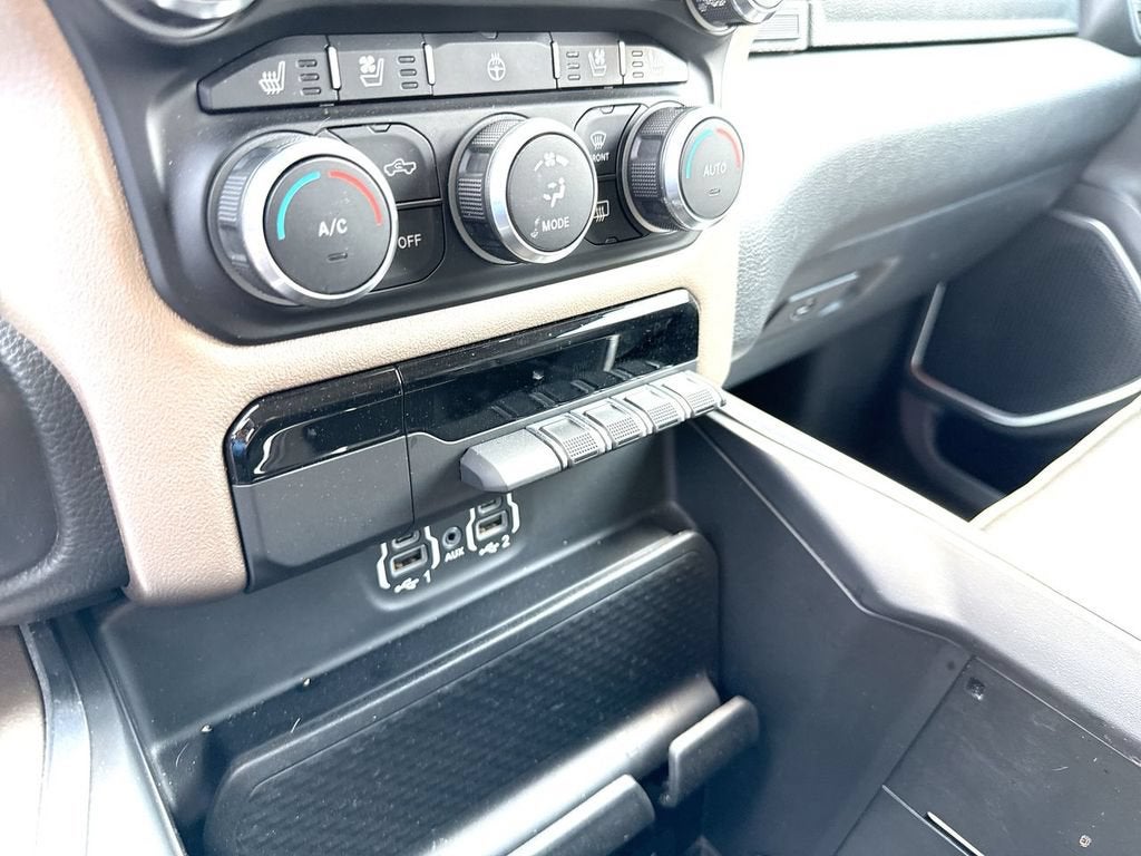 2021 RAM 1500 Laramie Crew Cab 4x4 5'7" Box