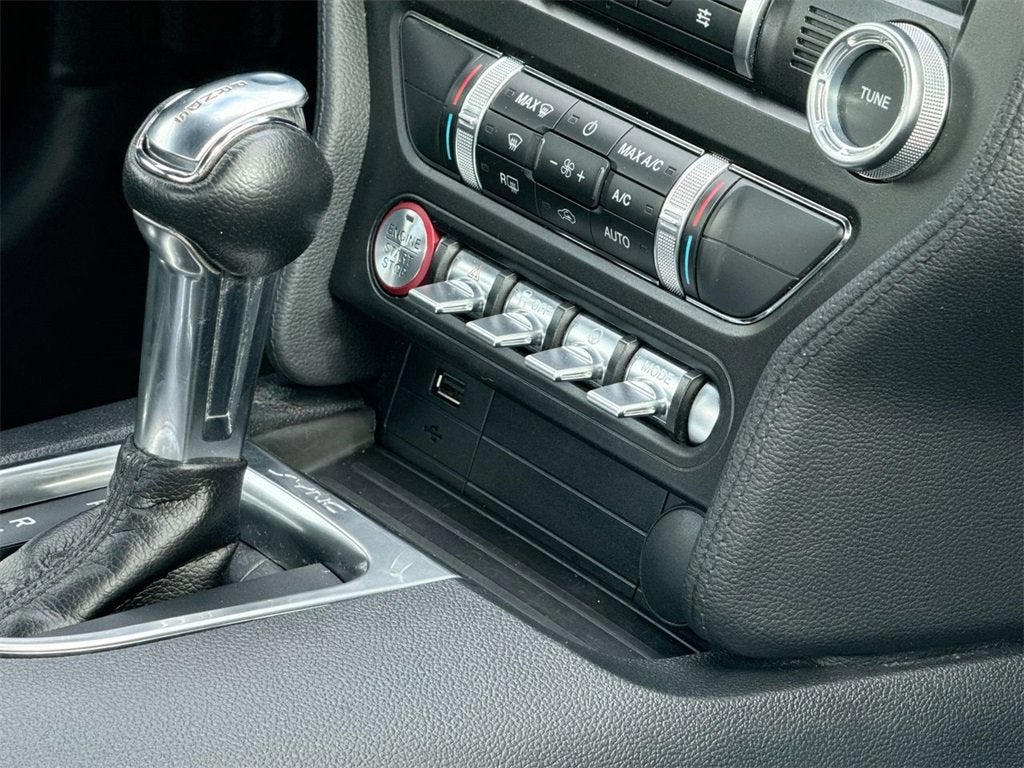 2021 Ford Mustang EcoBoost