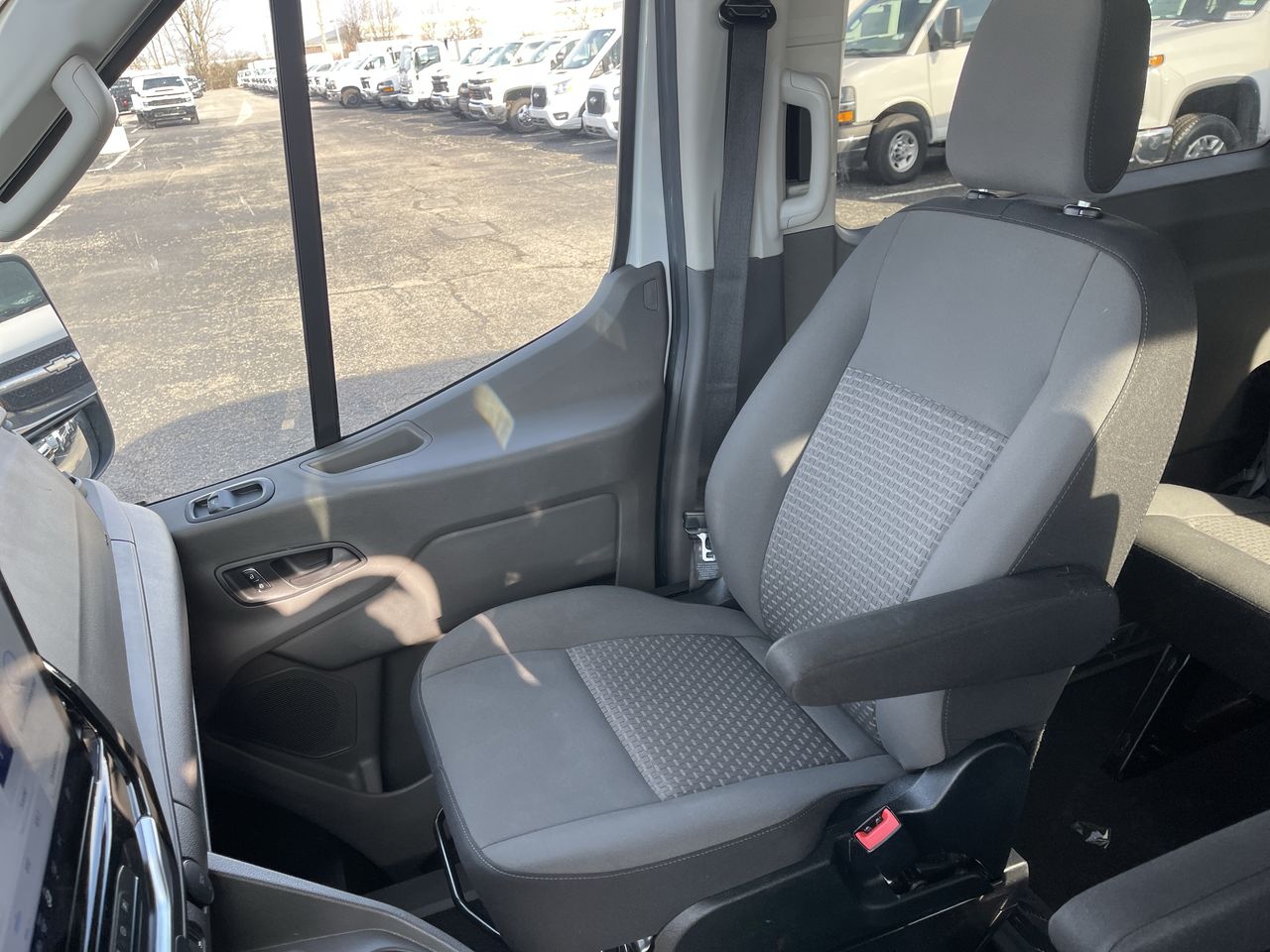2024 Ford Transit Passenger Wagon XL