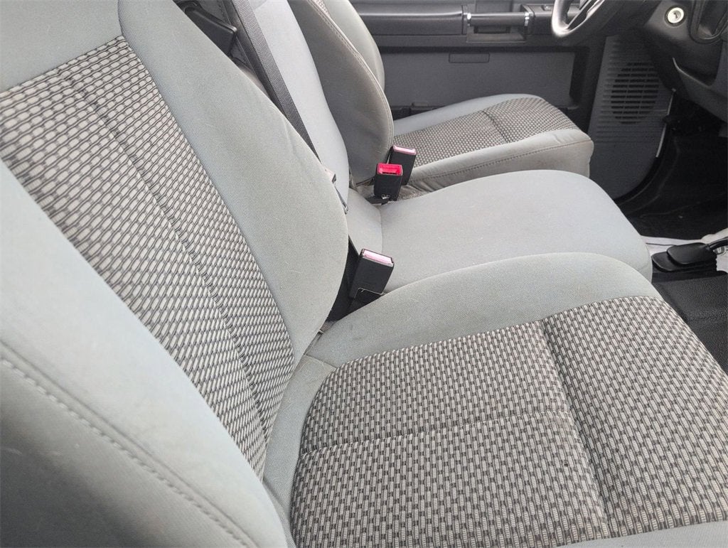 2013 Ford Super Duty F-350 DRW XL