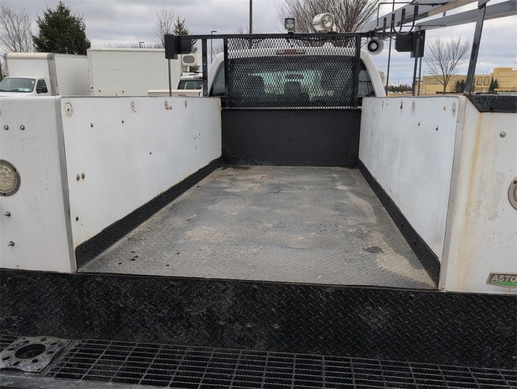 2013 Ford Super Duty F-350 DRW XL