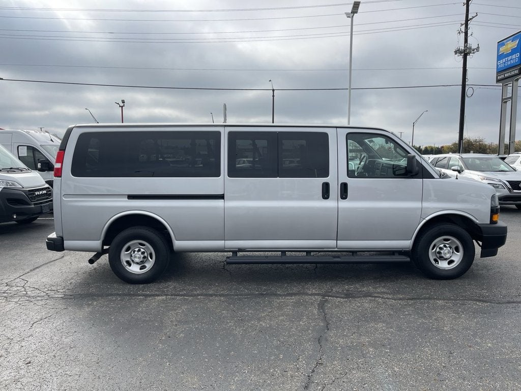 2023 Chevrolet Express Passenger 3500 LS