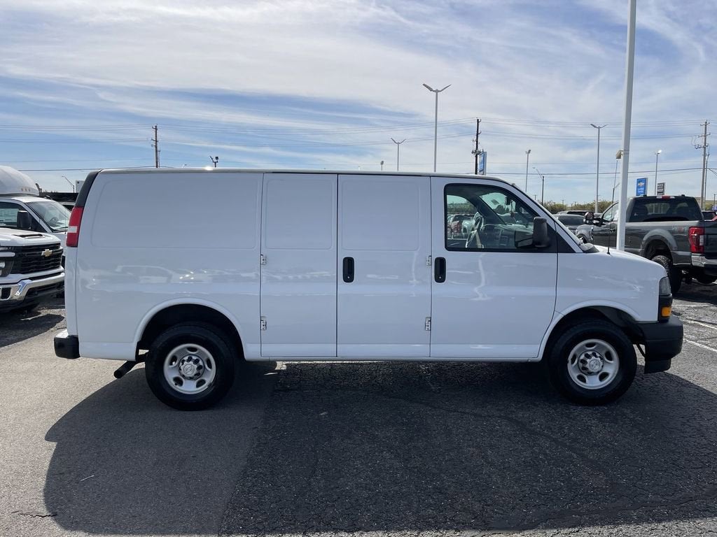 2018 Chevrolet Express Cargo 3500 3500 Regular Wheelbase Rear-Wheel Drive