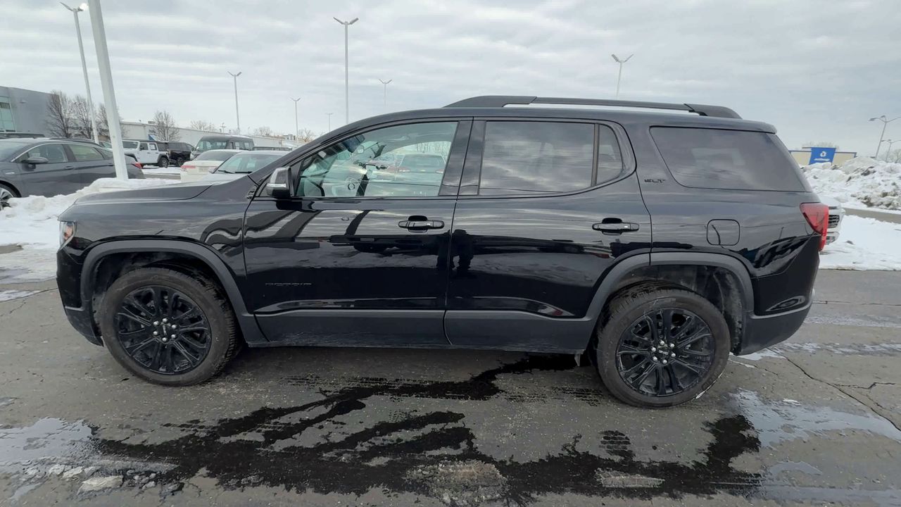 2023 GMC Acadia SLT