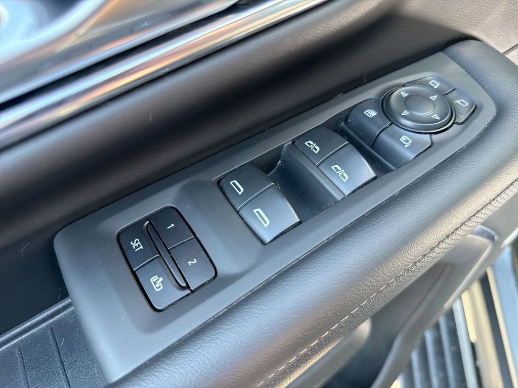 2023 GMC Yukon XL AT4