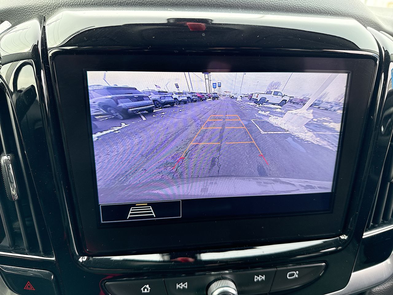 2020 Chevrolet Traverse LT Cloth