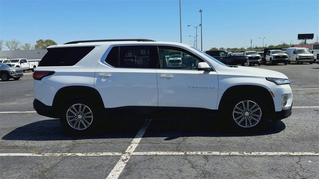 2022 Chevrolet Traverse LT Cloth