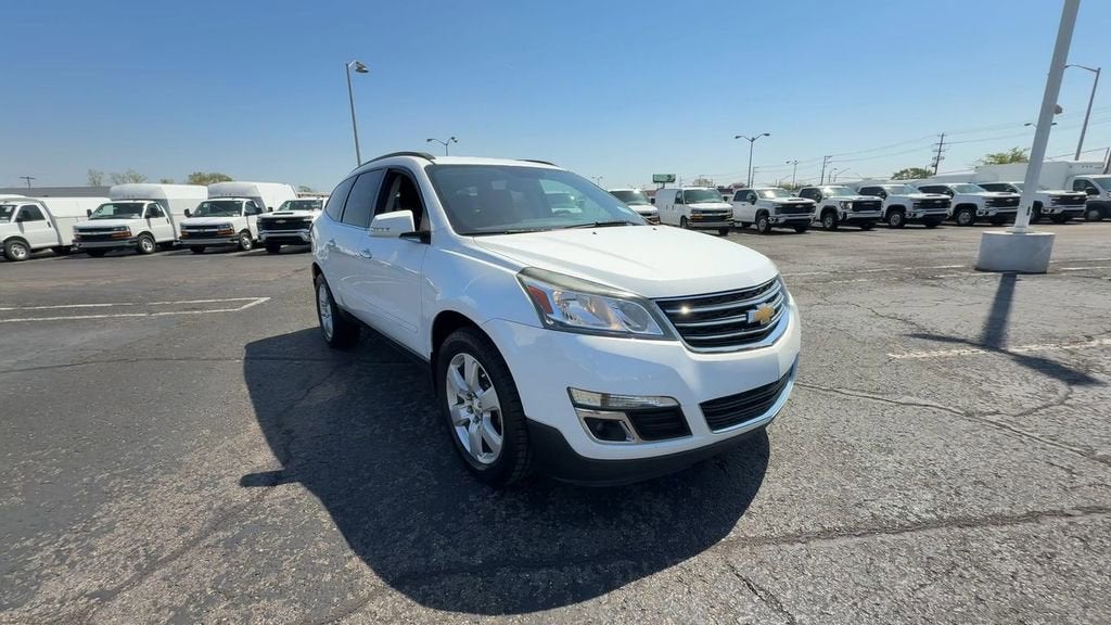 2017 Chevrolet Traverse LT