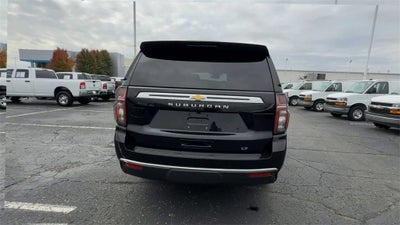 2023 Chevrolet Suburban LT