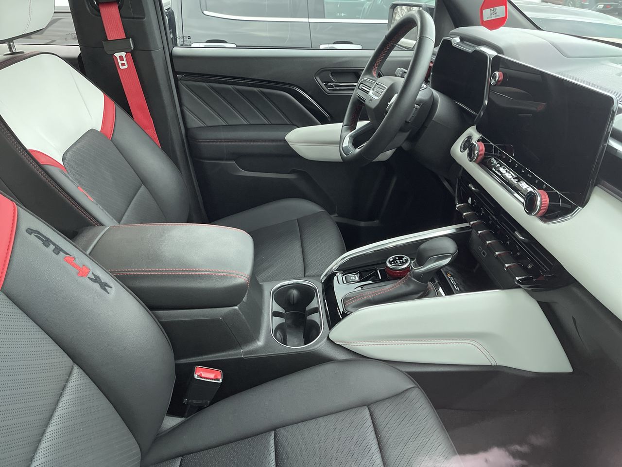 2024 GMC Canyon AT4X