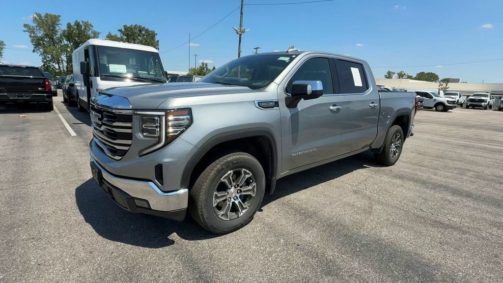 2025 GMC Sierra 1500 SLT