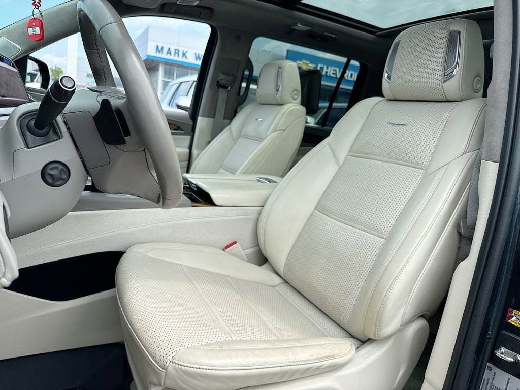 2022 Cadillac Escalade ESV Premium Luxury Platinum