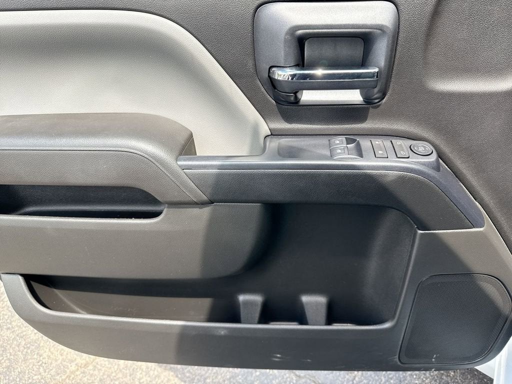 2023 Chevrolet Silverado 5500 HD Work Truck