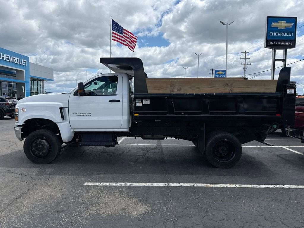 2023 Chevrolet Silverado 5500 HD Work Truck