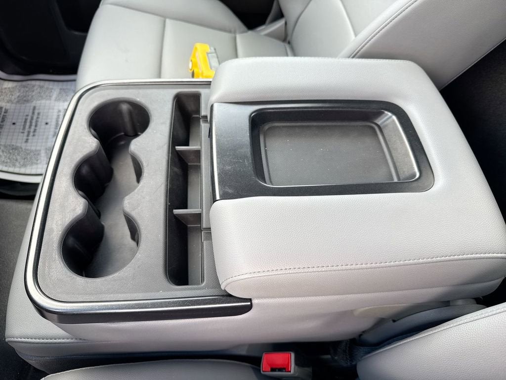 2023 Chevrolet Silverado 5500 HD Work Truck