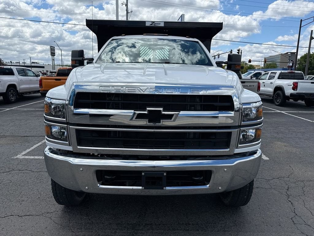 2023 Chevrolet Silverado 5500 HD Work Truck