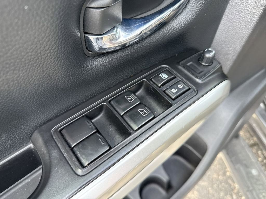 2017 Nissan Titan XD SV