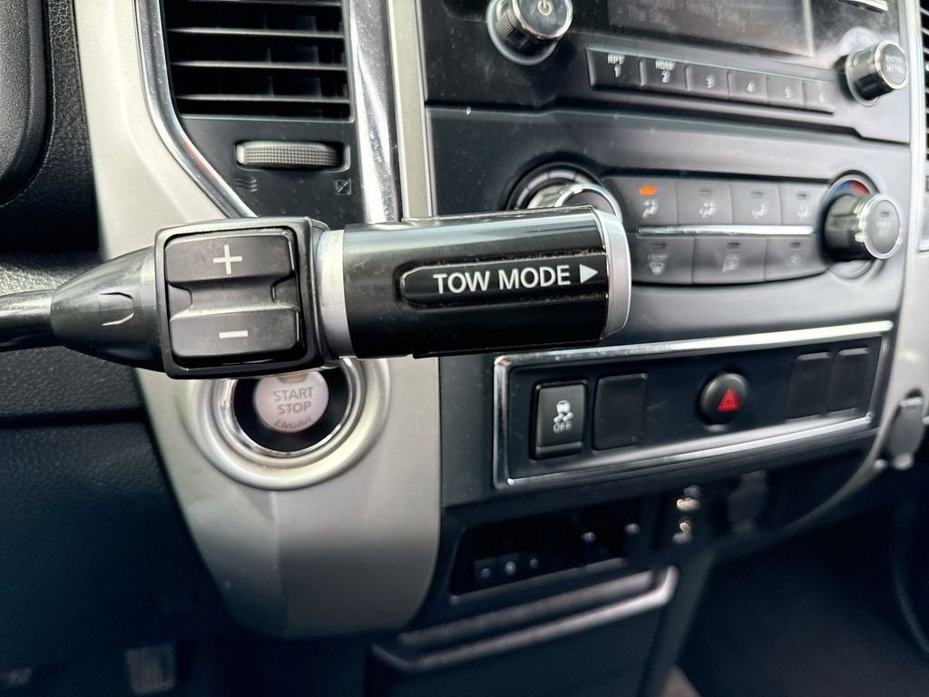 2017 Nissan Titan XD SV