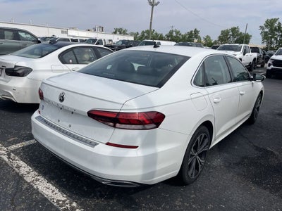 2022 Volkswagen Passat 2.0T SE