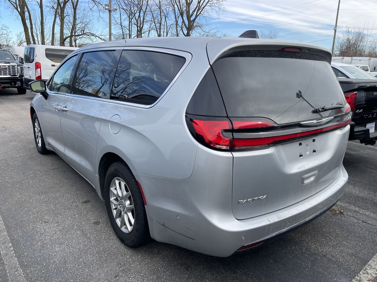 2024 Chrysler Pacifica Touring L