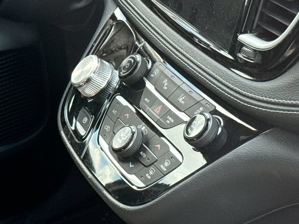 2023 Chrysler Pacifica Touring L AWD