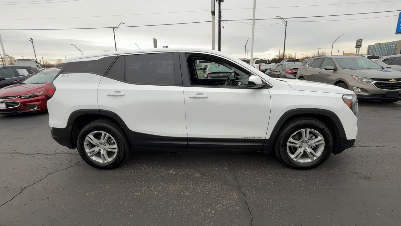 2023 GMC Terrain SLE