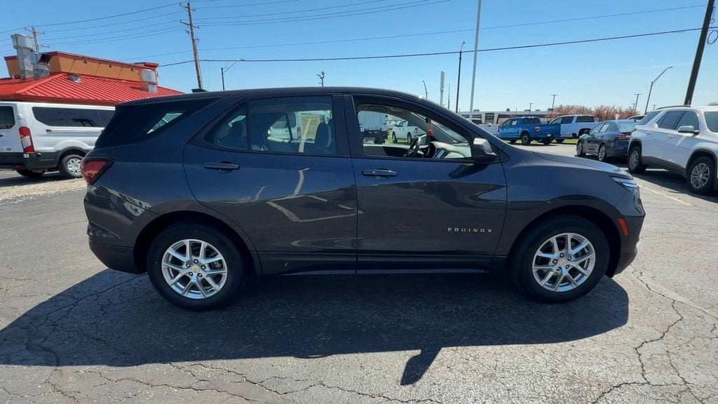 2022 Chevrolet Equinox LS