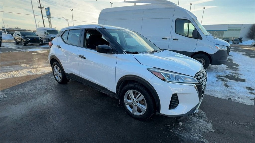 2023 Nissan Kicks S