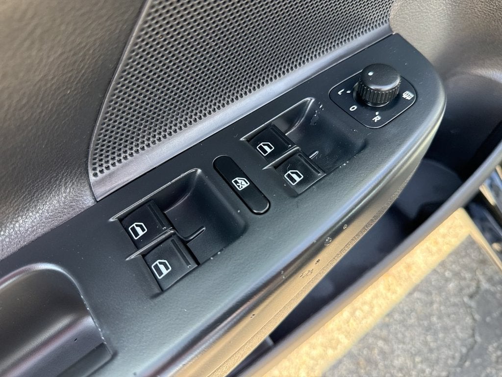 2011 Volkswagen Jetta SportWagen 2.0L TDI