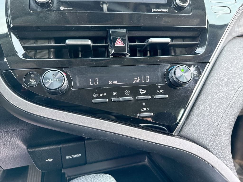 2022 Toyota Camry LE