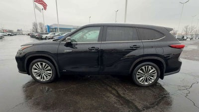 2021 Toyota Highlander Hybrid Platinum