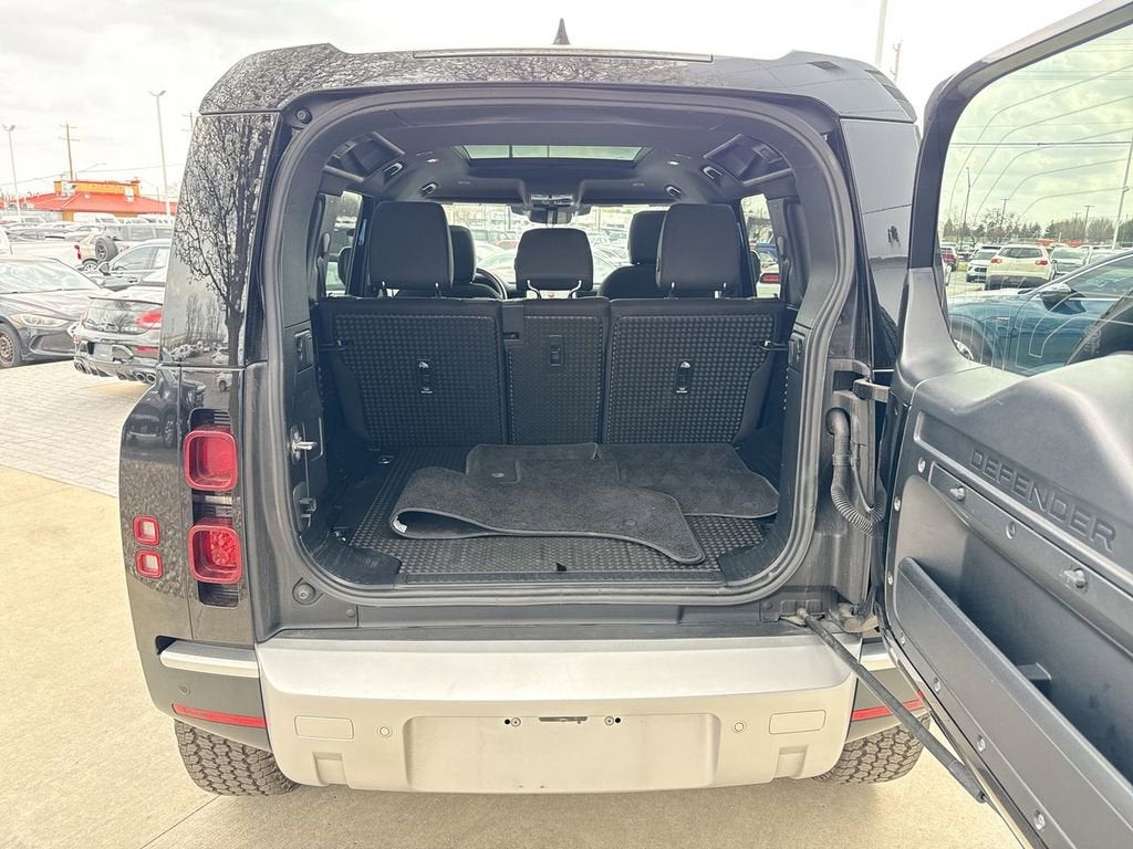 2025 Land Rover Defender S