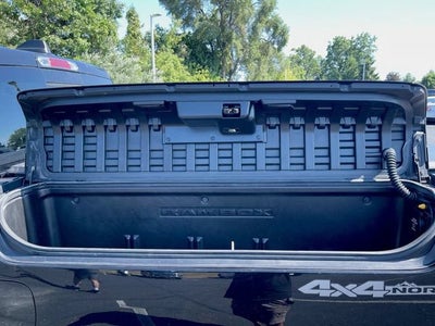 2020 RAM 1500 Big Horn Crew Cab 4x4 5'7" Box