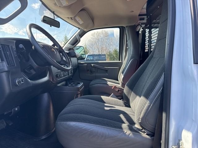 2024 Chevrolet Express Cargo 2500 WT