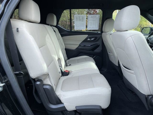 2022 Chevrolet Traverse LS