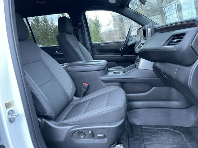 2023 Chevrolet Suburban LS