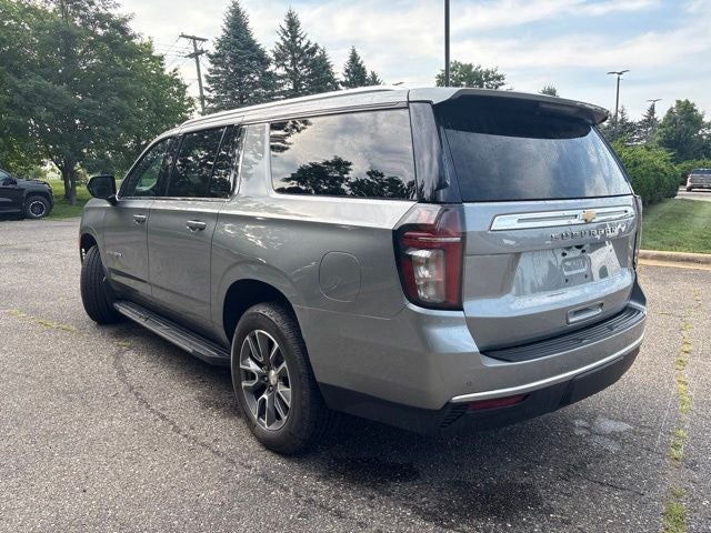 2023 Chevrolet Suburban LS