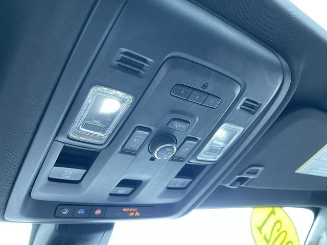 2021 Chevrolet Suburban RST